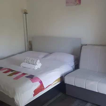 Surac شقة *