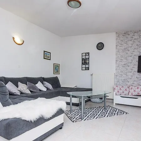 Appartement Surac Murvica (Policnik)