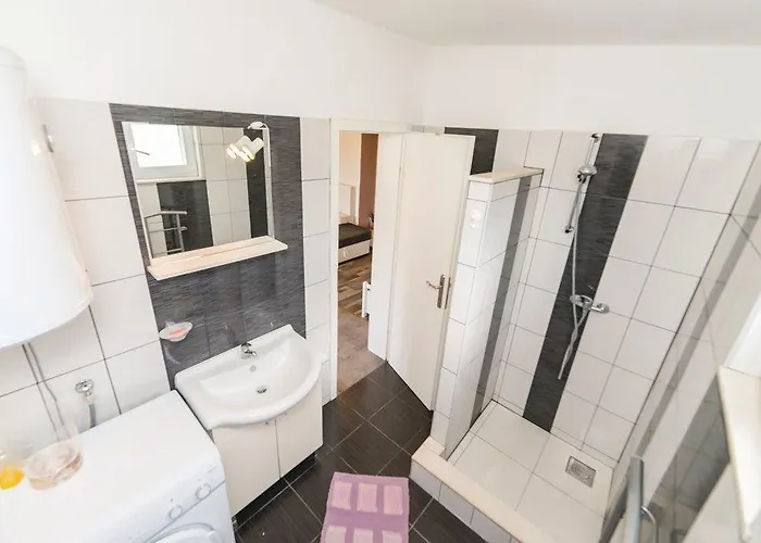 Apartman Surac *
