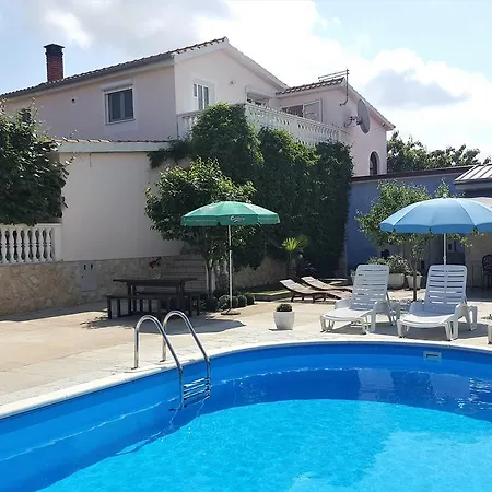 Villa Surac